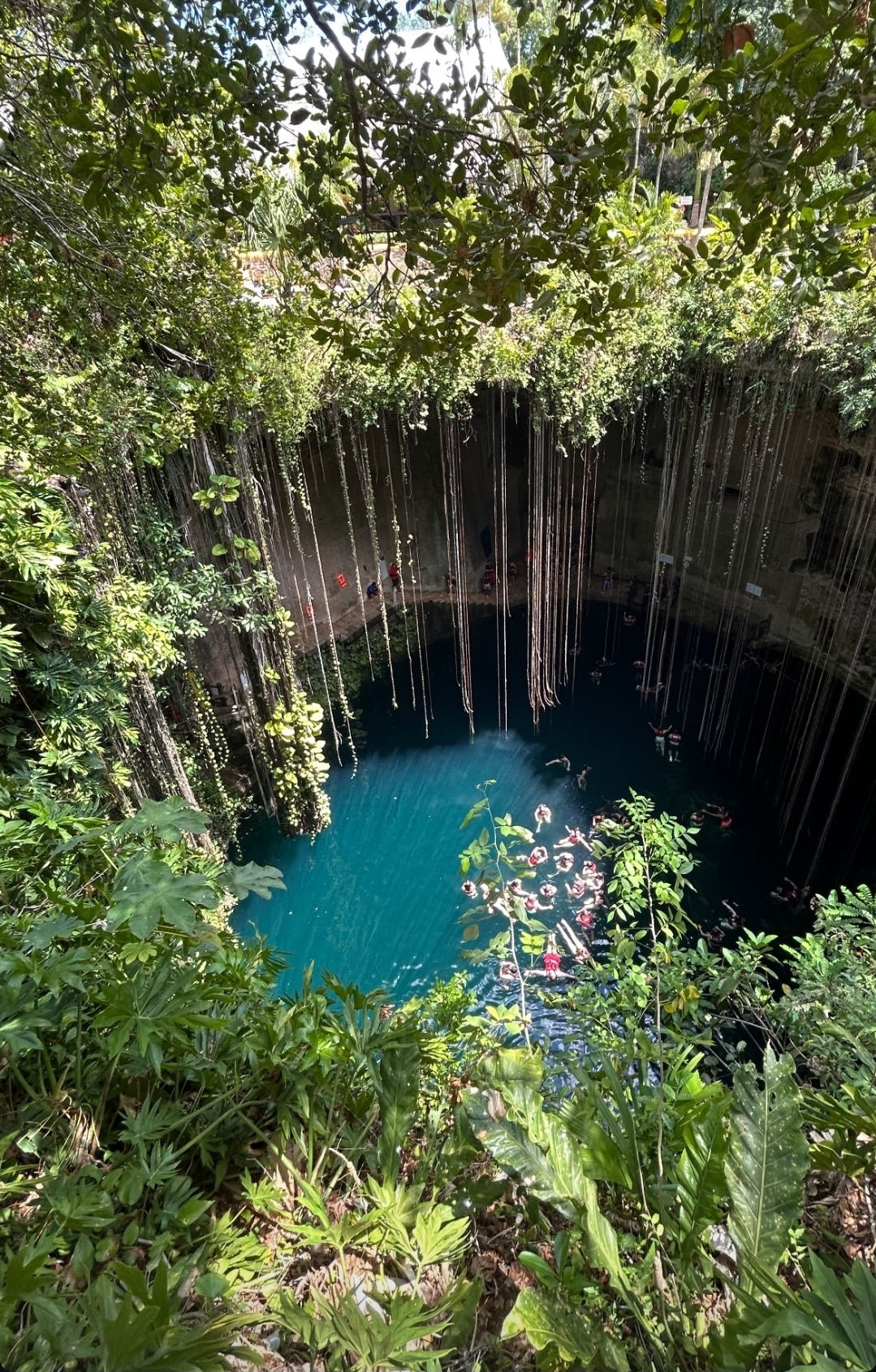 Vista aérea de cenote en Yucatán